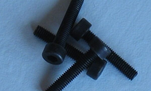 TH8 Plate - LONG Black Screws